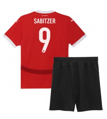 Østrig Marcel Sabitzer #9 Replika Babytøj Hjemmebanesæt Børn EM 2024 Kortærmet (+ Korte bukser)